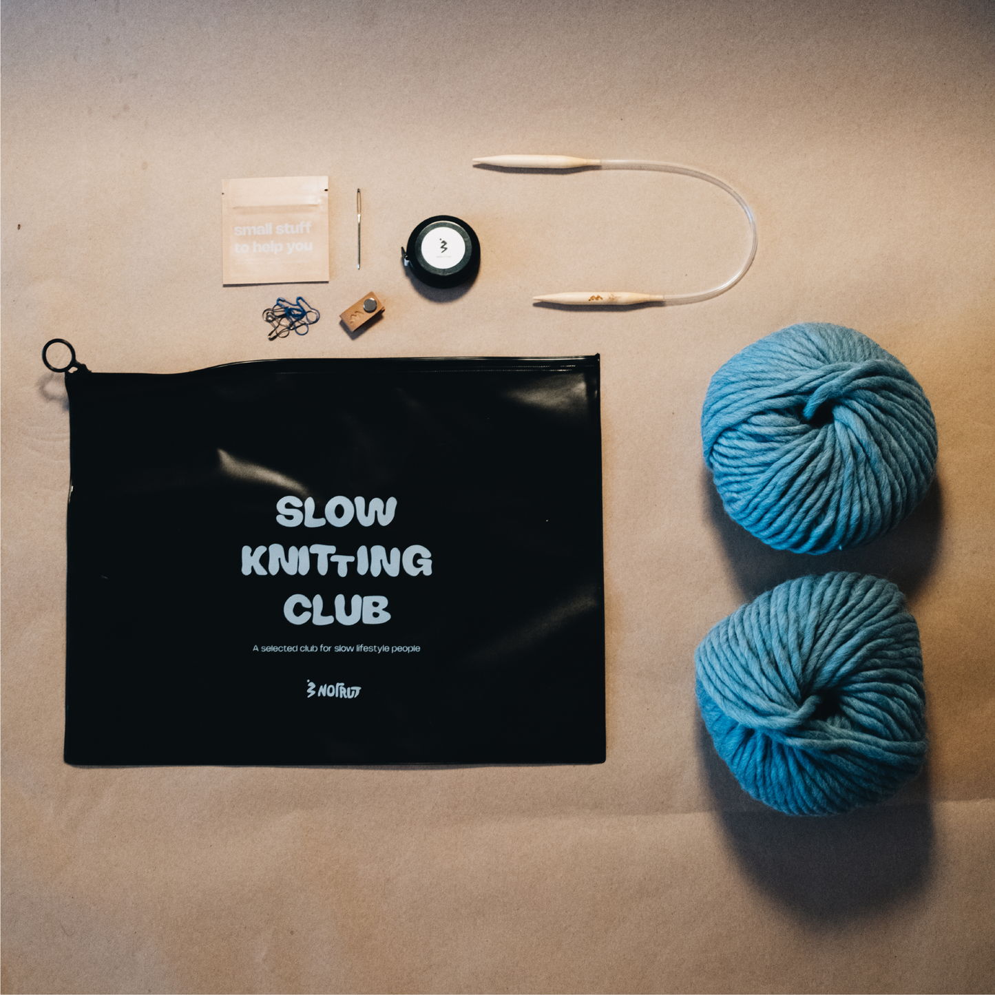 STICKUT - Knitting kit - Light Blue Beanie