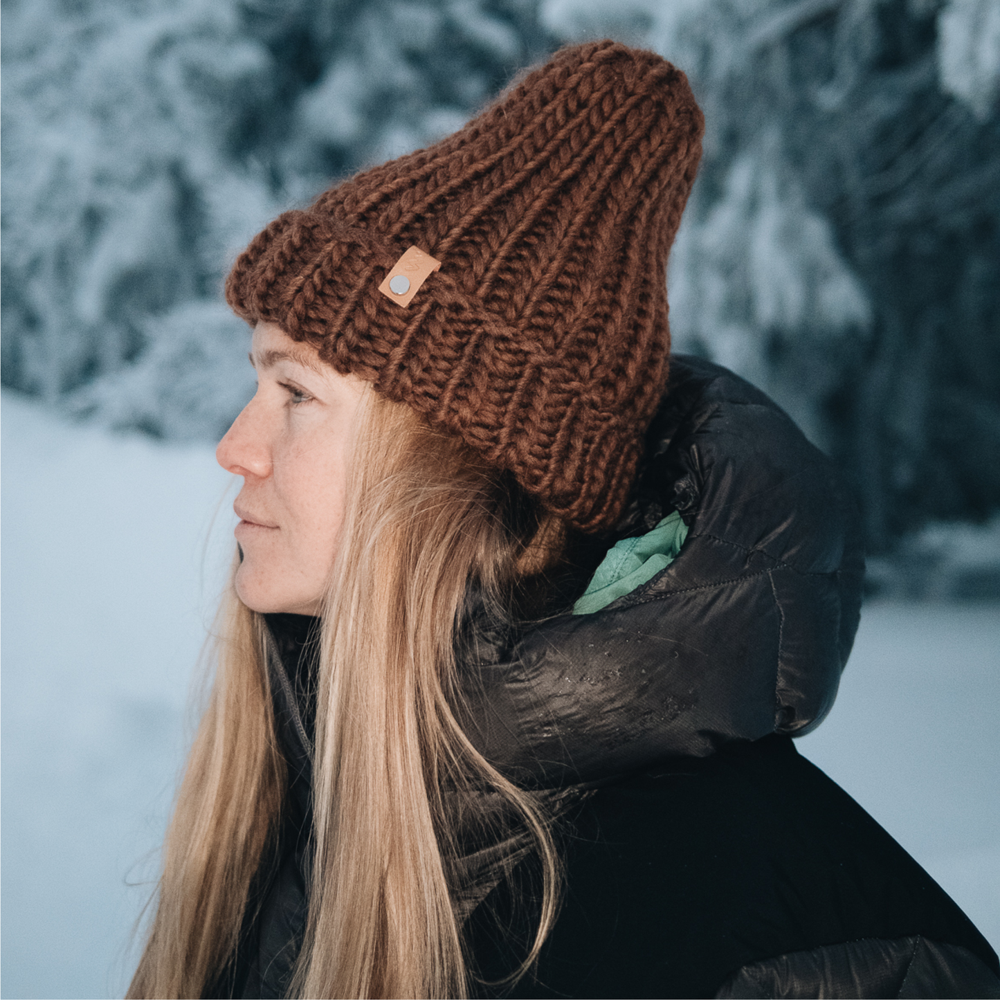 STICKUT - Knitting kit - Brown Beanie
