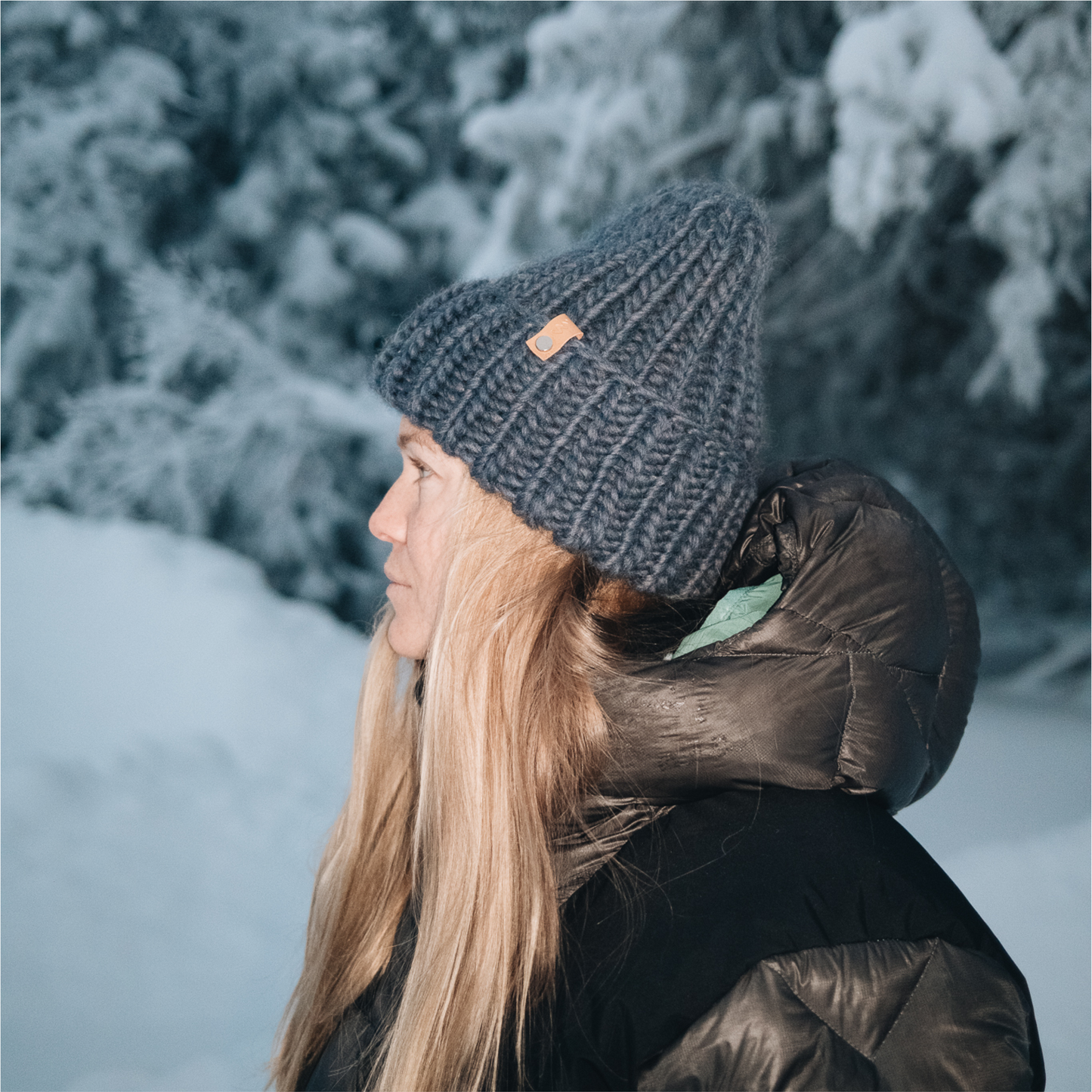 STICKUT - Knitting kit - Dark Blue Beanie