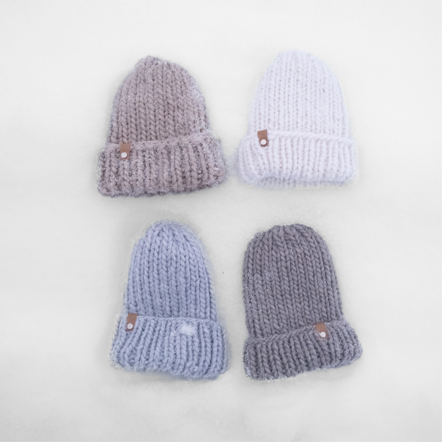 STICKUT - Knitting kit - White Beanie