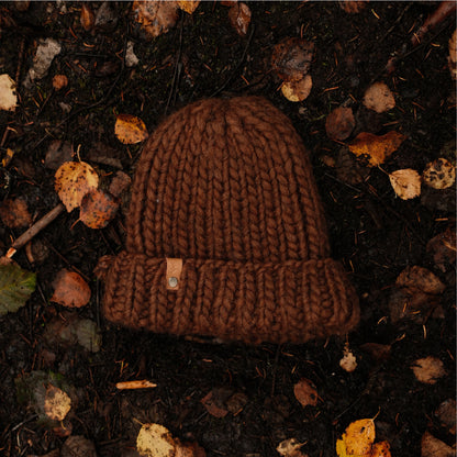 STICKUT - Knitting kit - Brown Beanie