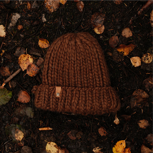 STICKUT - Knitting kit - Brown Beanie