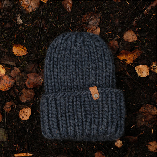 STICKUT - Knitting kit - Dark Blue Beanie