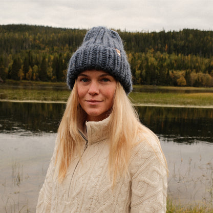 STICKUT - Knitting kit - Dark Blue Beanie