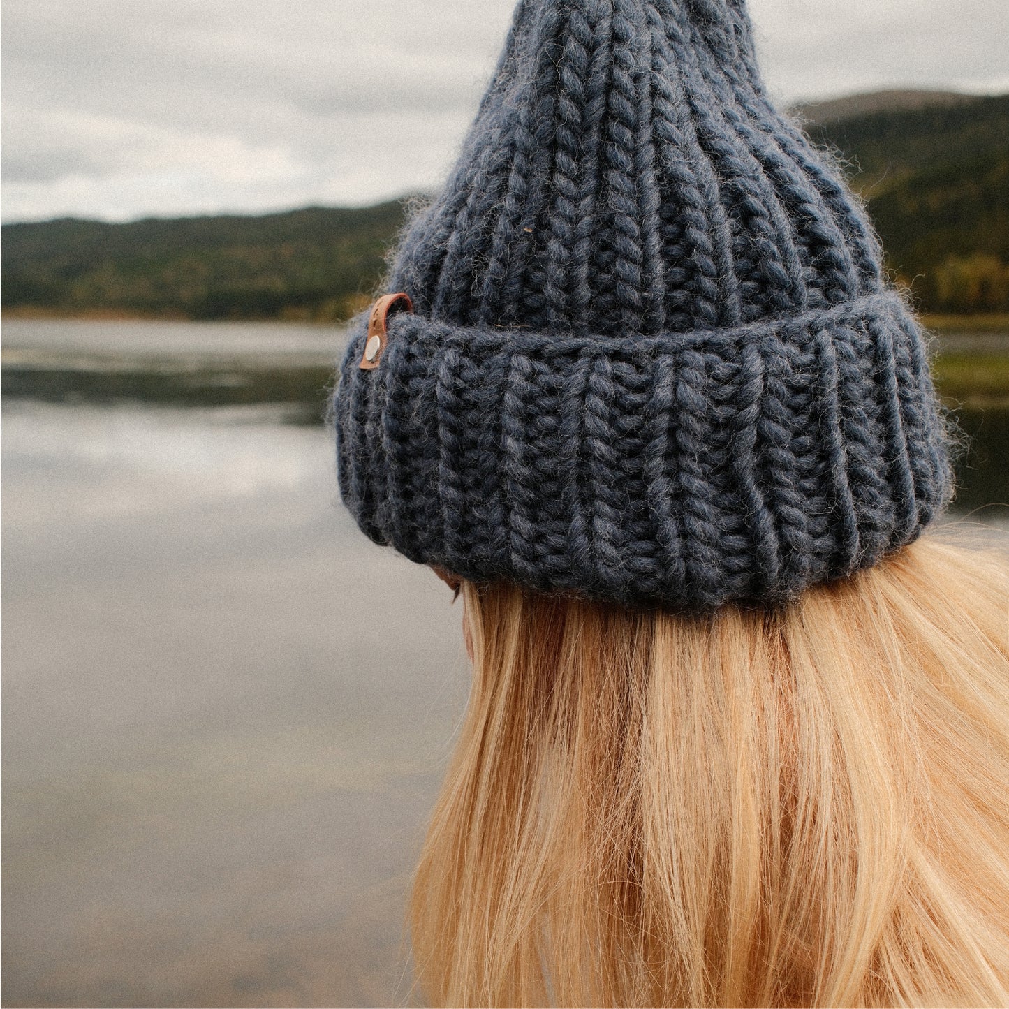 STICKUT - Knitting kit - Dark Blue Beanie