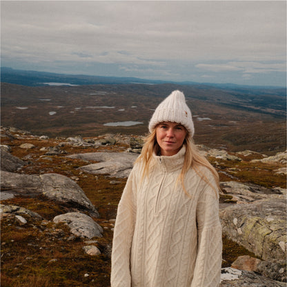 STICKUT - Knitting kit - White Beanie