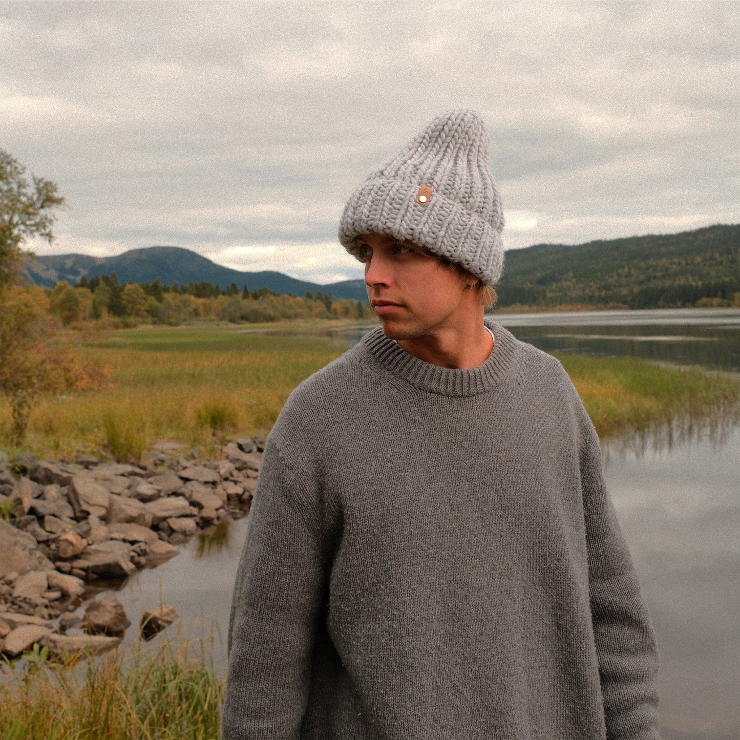 STICKUT - Knitting kit - Light Grey Beanie